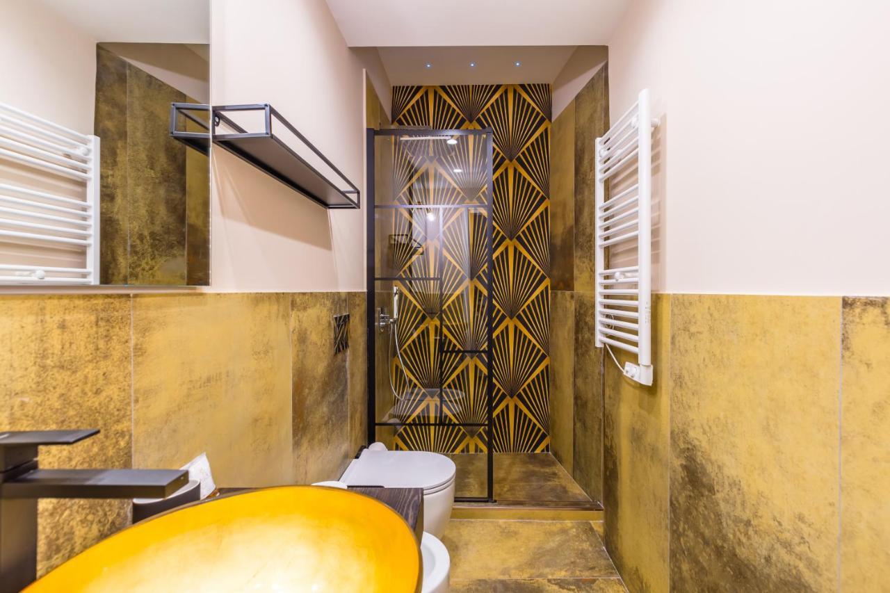 Golden Shell At Historical Center By Napoliapartments Esterno foto